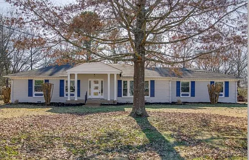 223 Derby Ln Photo 1