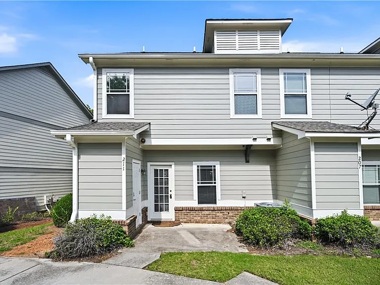 211 Oconee River Cir — Photo 24