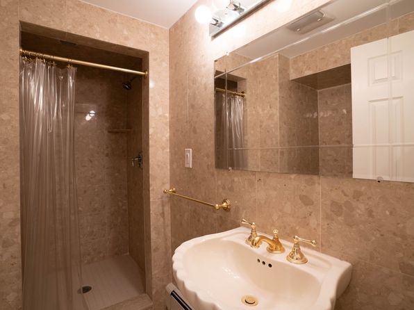 10 Puddingstone Ln #1