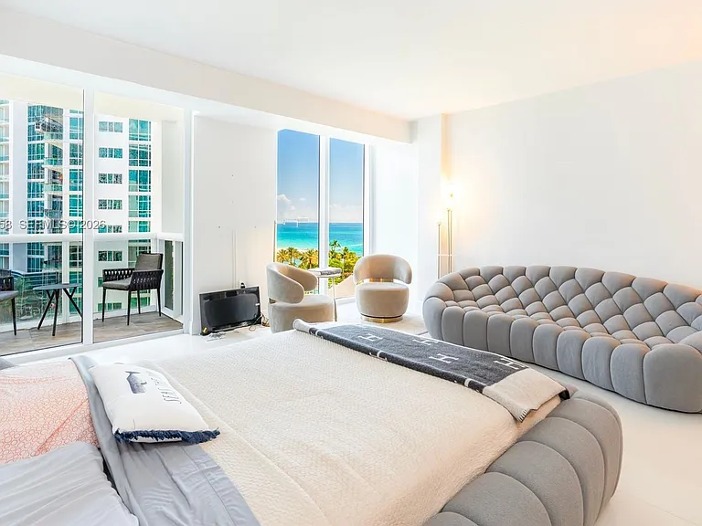 10275 Collins Ave #802 — Photo 1