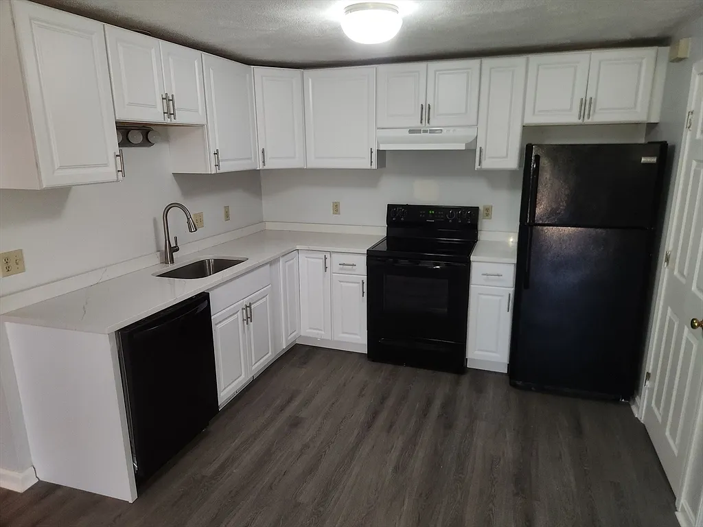 1 bed, 1.0 bath, 600 sqft, $2,000 — Photo 2