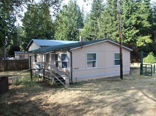 1422 Shuksan Dr, Camano Island, WA 98282