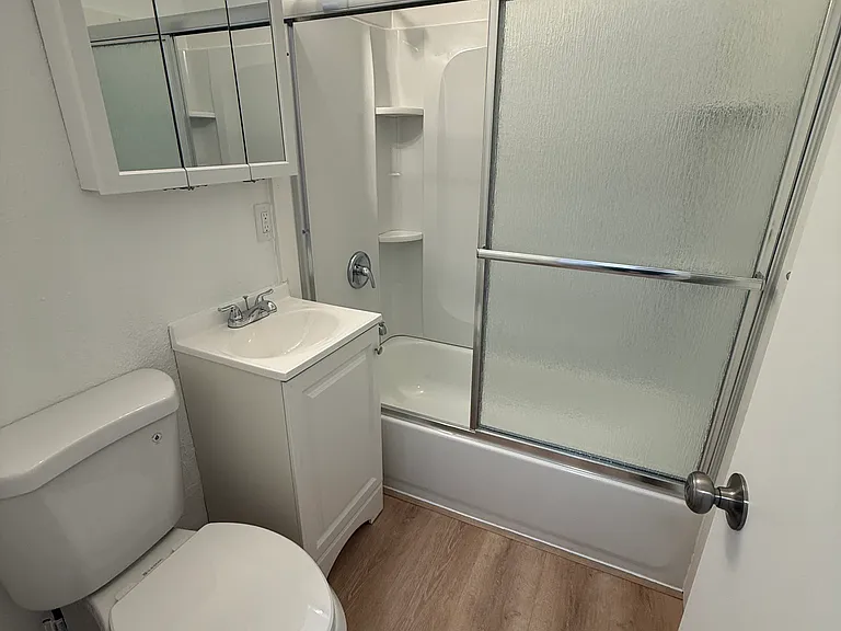 1420 E Arnold St — Photo 12