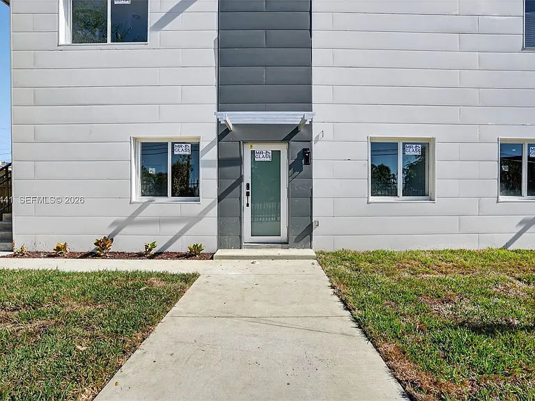 1515 N Redland Rd #1 — Photo 8