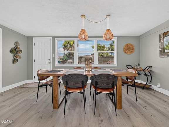 4th image of 23 Palm Dr