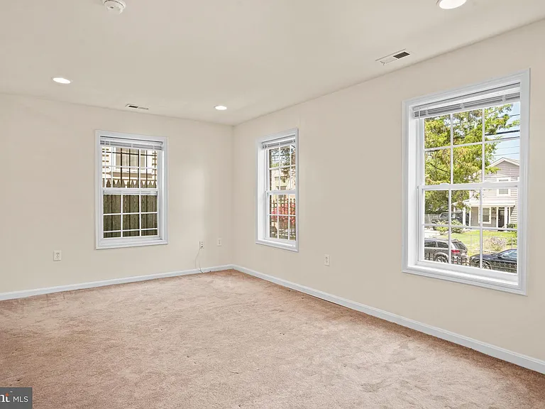 5115 Bass Pl SE — Photo 39