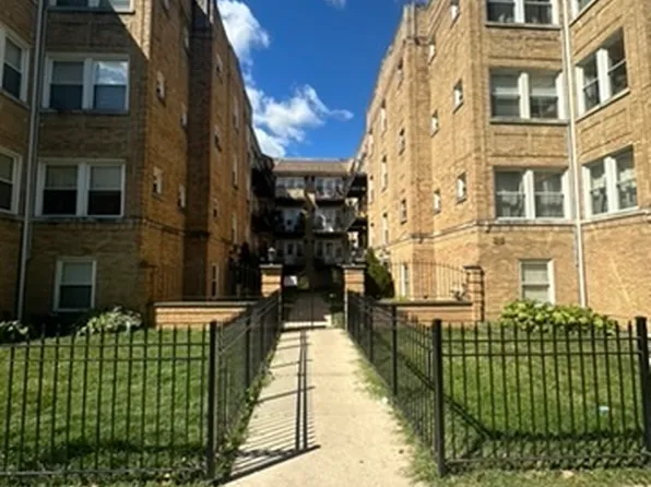 4812 N Avers Ave APT 2W, Chicago, IL 60625