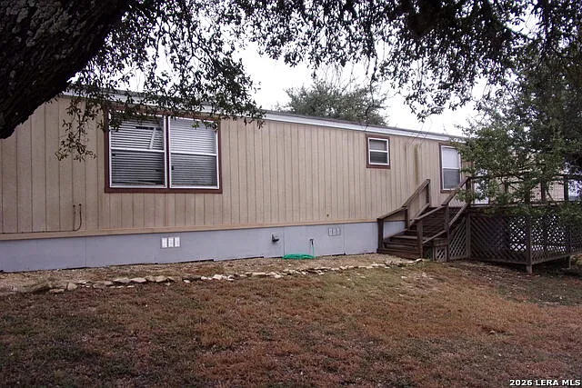 3 bed, 2.0 bath, 1150 sqft, $1,275 — Photo 2