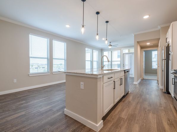 8001 E William Cannon Dr #6106
