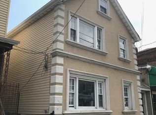 239 2nd St #1, Elizabethport, NJ 07206