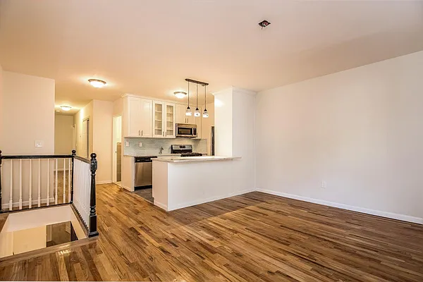 Rented by Blue Egg Realty Corp | media 13