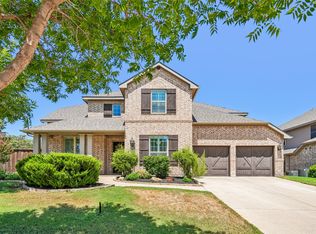 932 Champions Ct, Roanoke, TX 76262