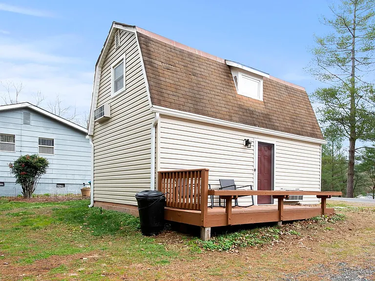 94 Church Rd — Photo 3
