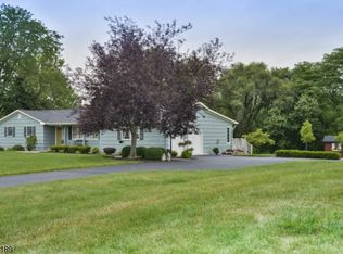 13 Wells Rd, Flemington, NJ 08822