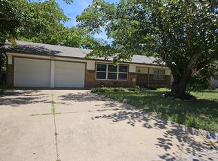 5940 Maurie Dr, Watauga, TX 76148