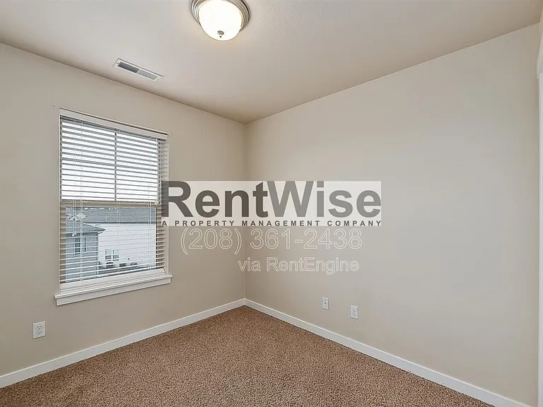 8732 W Pine Valley Ln — Photo 32