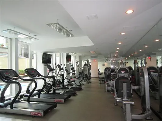 Rented by Sumitomo Real Estate Sales | media 9