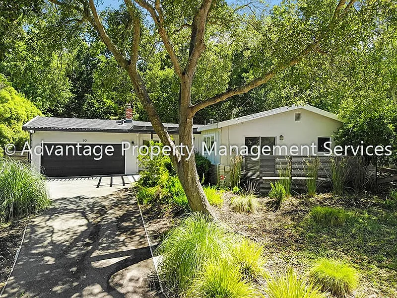 19 Glorietta Ct photo 1