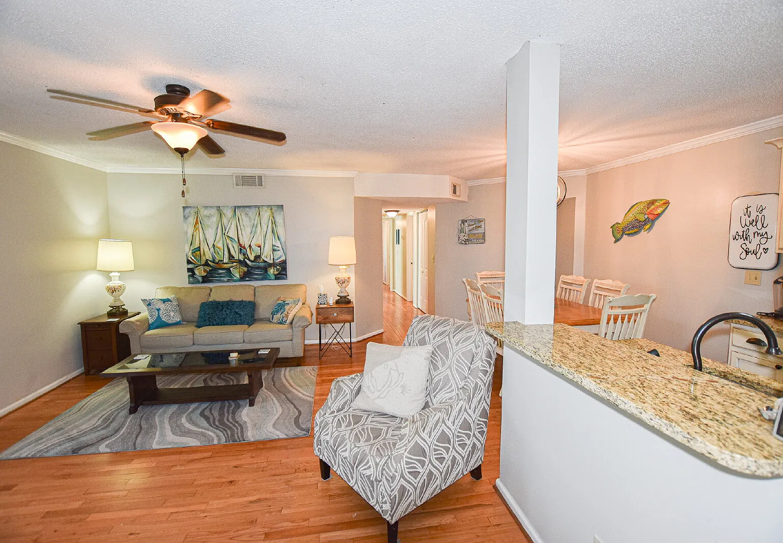 3 bed, 2.0 bath, 1170 sqft, $1,900 — Photo 3