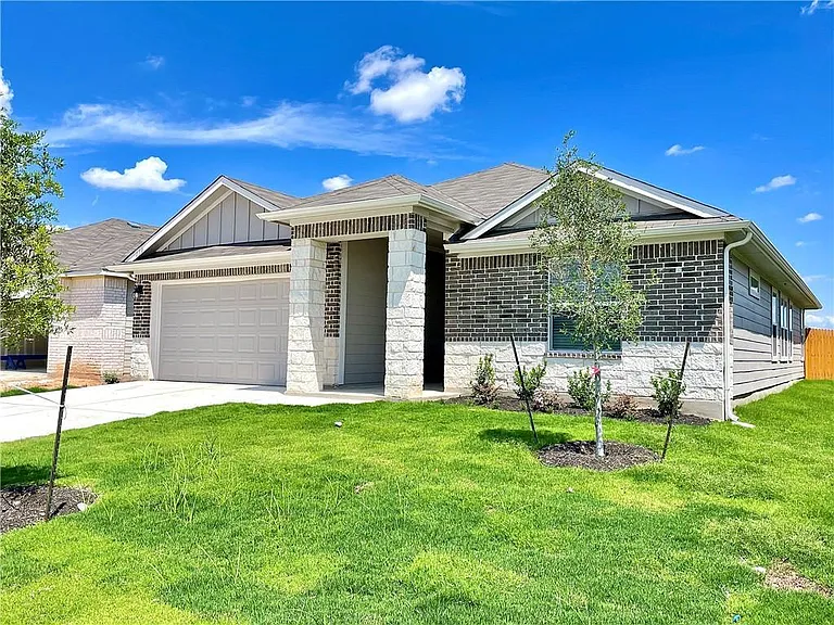 110 Krause Springs Dr — Photo 3