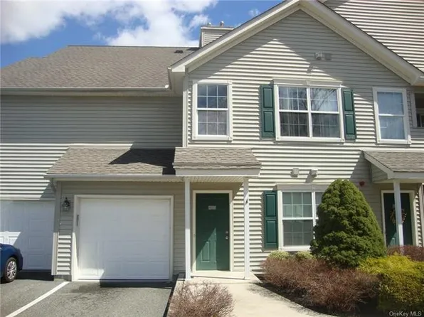 403 Battalion Dr, Stony Pt, NY 10980