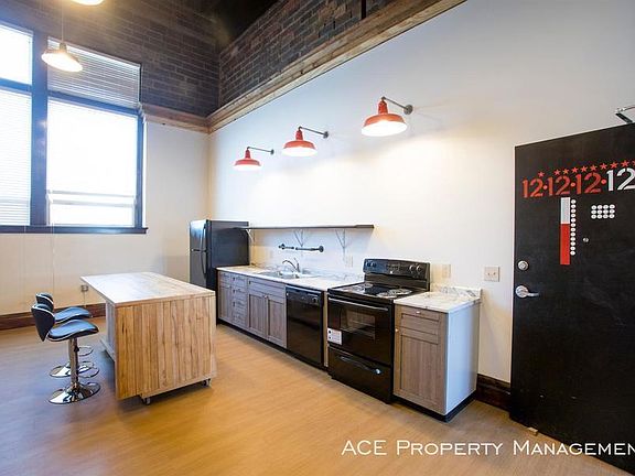 2nd image of 925 Dilger Ave APT 12