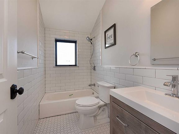 5th image of 24960 57th Ave Floor 2