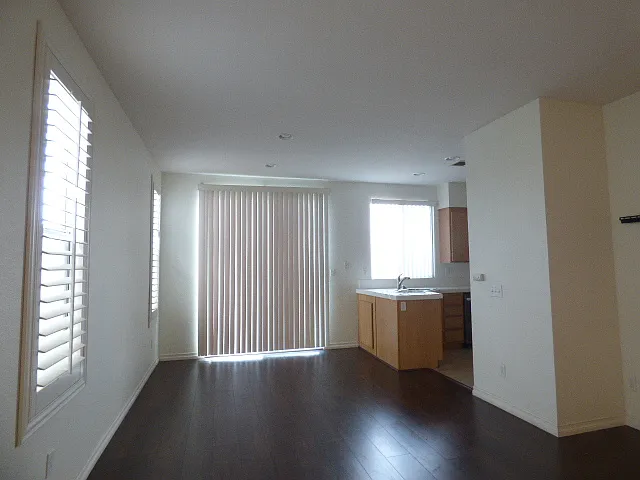 1237 Aguirre Dr — Photo 5
