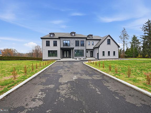 3rd image of 1047 Welsh Rd