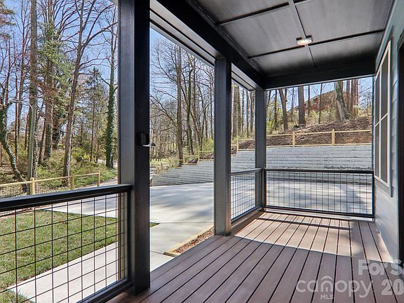 5th image of 903 Lennox Park Dr