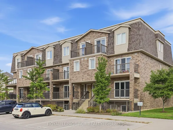 35 Mountford Dr #25, Guelph, ON N1E 0G6