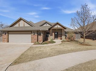 909 NW 190th St, Edmond, OK 73012