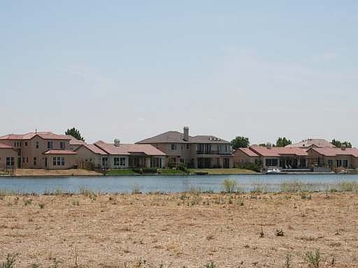 2nd image of 8255 Lake Shore Dr Unit 00