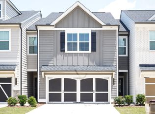 5312 Melbourne Ln, Flowery Branch, GA 30542