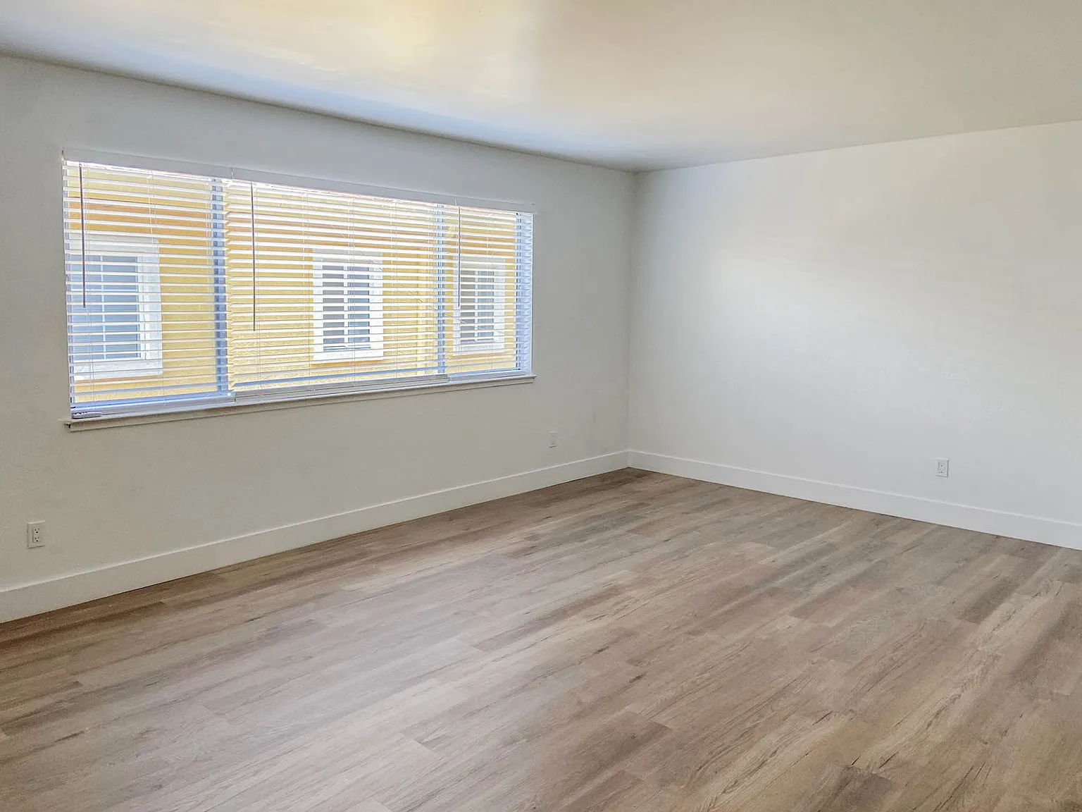 1722 G St — Photo 3
