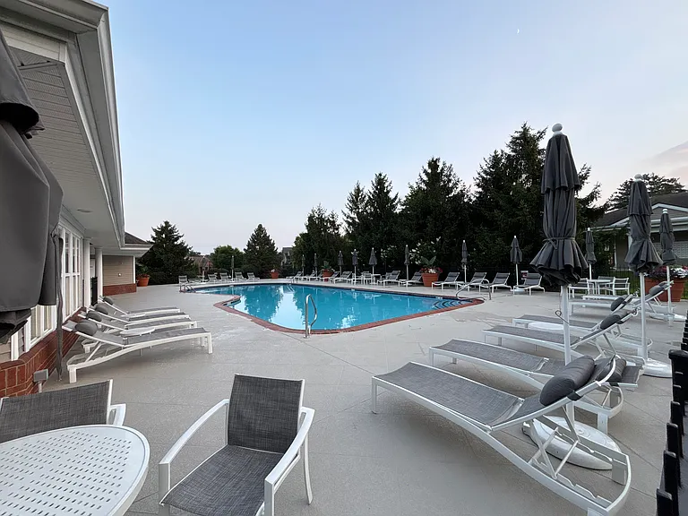9400 Clubview Dr #201 — Photo 24