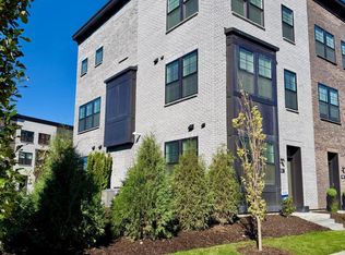 851 Mount Curv, Saint Paul, MN 55116