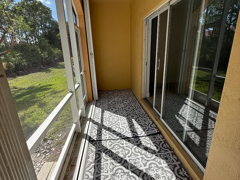 5140 SE Mariner Garden Cir — Photo 6