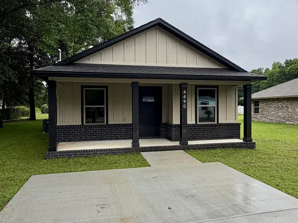 4490 Oak Ln, Milton, FL 32570
