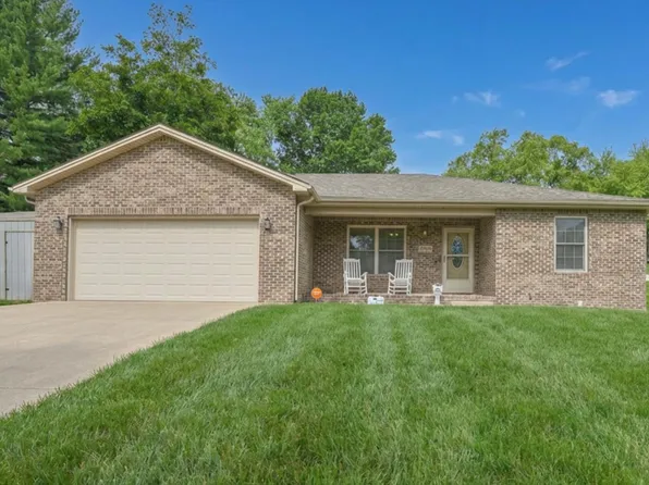 1720 N Old Orchard Dr, Seymour, IN 47274