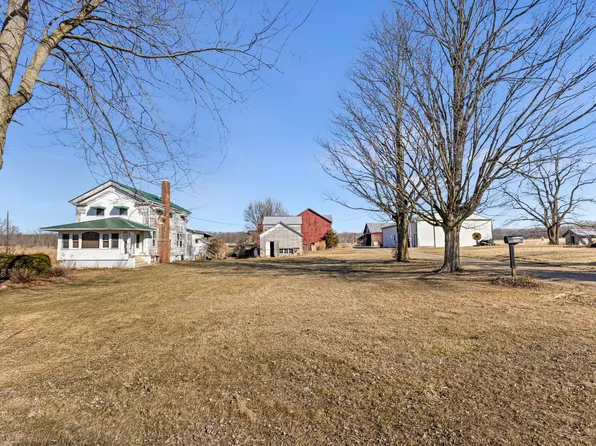 8360 Day Rd, Pittsford, MI 49271