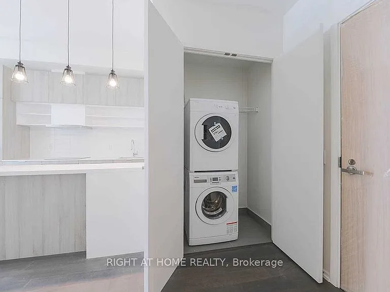 8 Hillsdale Ave E #944 — Photo 10