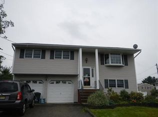 2 Kemah Pl, Flanders, NJ 07836