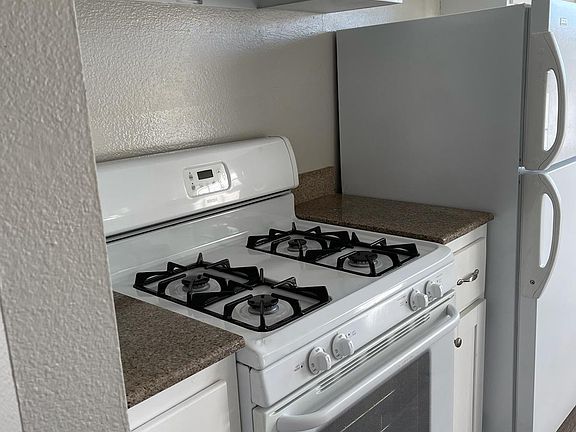 2nd image of 2474 Laurie Ln