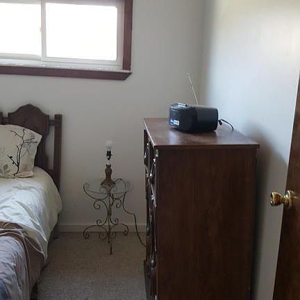 4th image of 214 1/2 Miller St