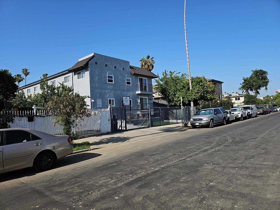 1st image of 14811 Delano St #5