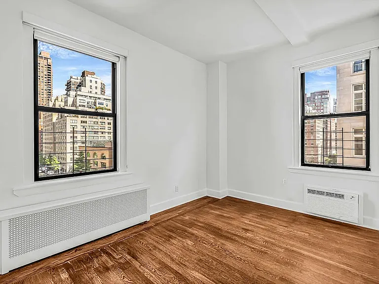 12 E 86th St #831 — Photo 7