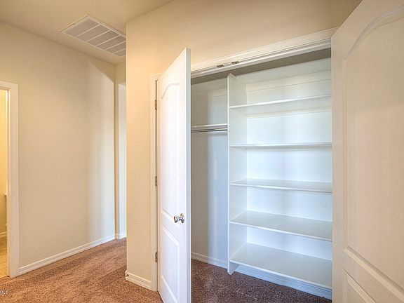 4th image of 14100 N Clovis Point Way W