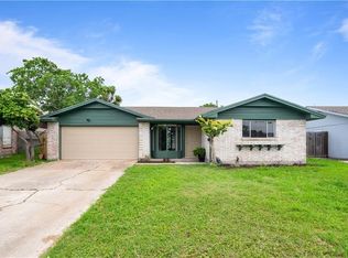 6106 Orangewood Dr, Corpus Christi, TX 78412