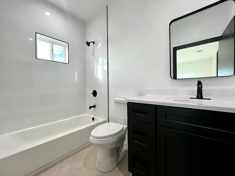 4900 Lennox Blvd #1 — Photo 22
